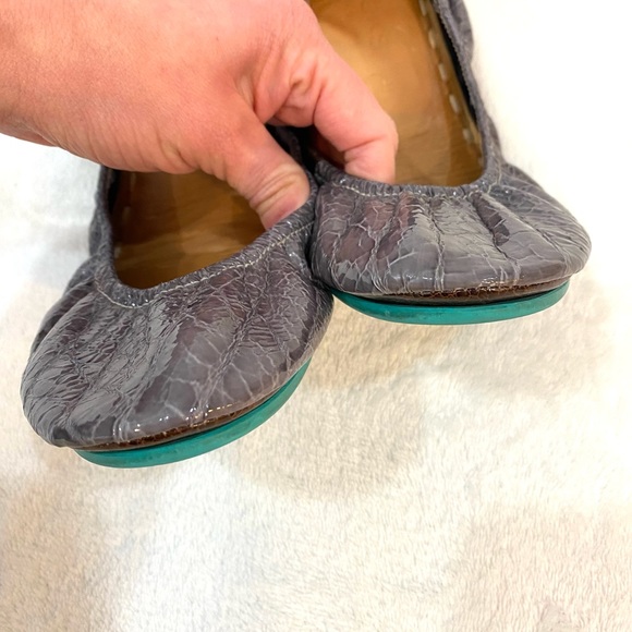 Tieks Slate Gray Croc Patent Leather Flats Size 9 - Picture 6 of 9